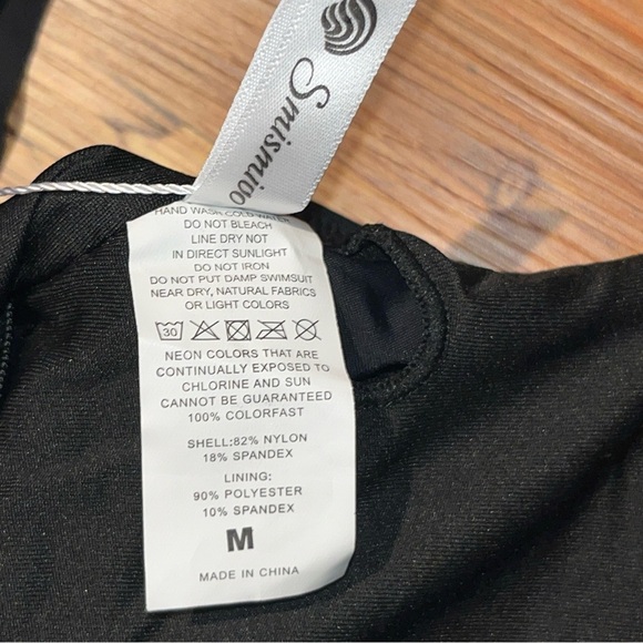 Women’s One Piece Black Swimsuit Ruching Criss Cross Adjustable Straps Sz M - Picture 8 of 9